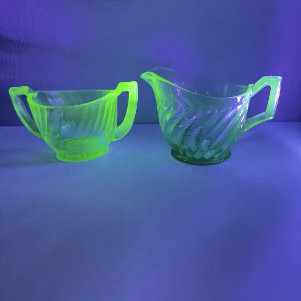 Vintage Imperial Uranium Depression Glass Twisted Optic Open Sugar Creamer READ